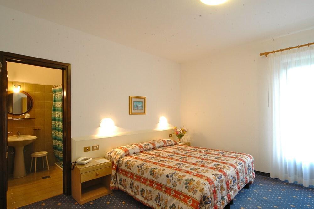 Hotel Garni Roberta Malga Ciapela Ngoại thất bức ảnh