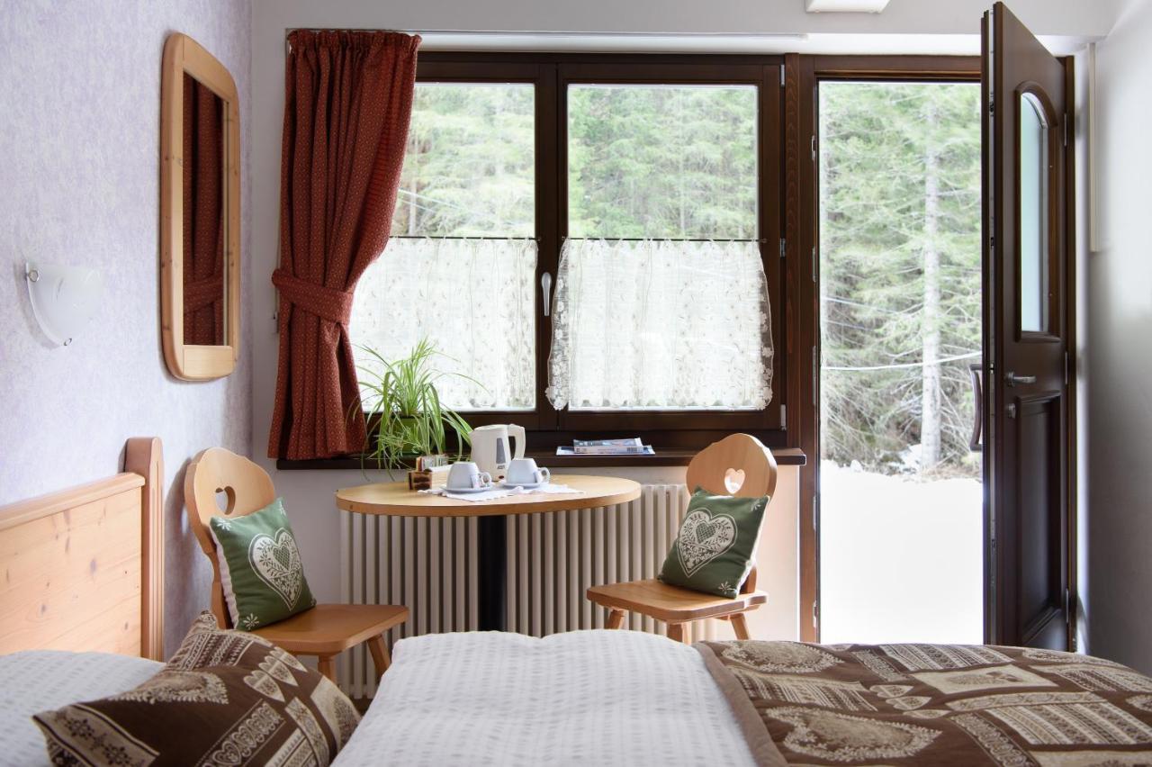 Hotel Garni Roberta Malga Ciapela Ngoại thất bức ảnh